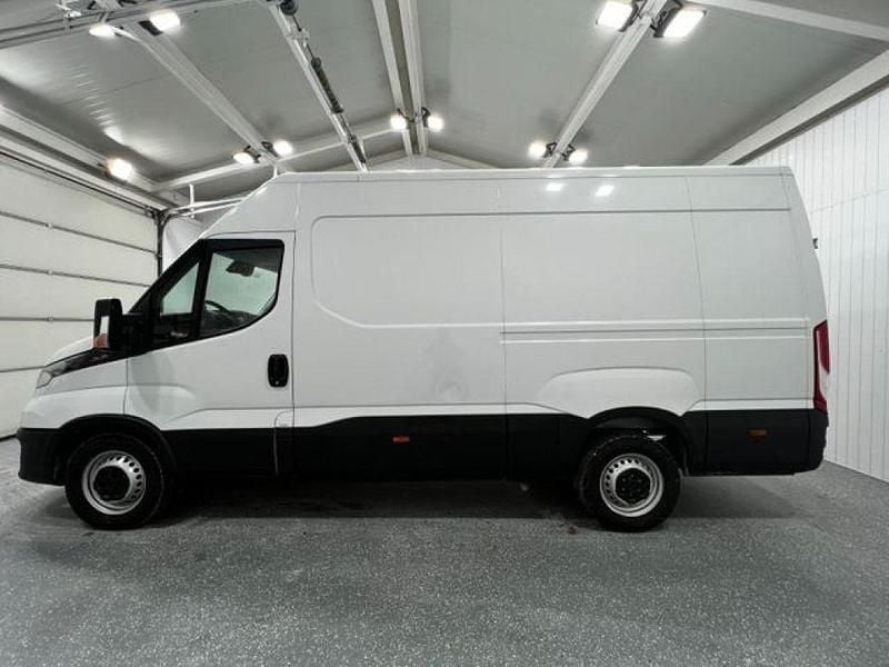 Gebraucht Iveco Daily 156 PS (114 kW) 2024 Bianco ic 194 (weiss) Van