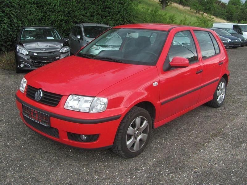Rot Gebraucht 2001 VW Polo Limousine | 990 € (Fairer Preis) - Bild 1/4