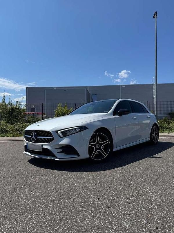 Gebraucht 2020 Mercedes A180 AMG line Limousine | 25.000 € (Fairer Preis) - Bild 1/4