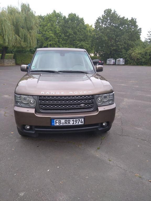 Braun Gebraucht 2011 Land Rover Range Rover Vogue SUV | 23.900 € (Teuer) - Bild 1/4