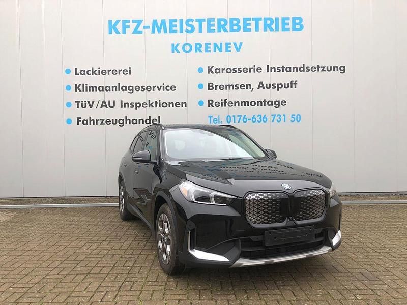 Gebraucht BMW iX1 150 kW (204 PS) 2025 Schwarz SUV
