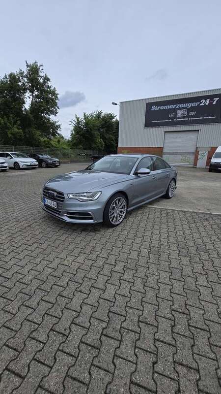 Grau Gebraucht 2013 Audi S6 Exclusive Limousine | 36.999 € (Teuer) - Bild 1/4