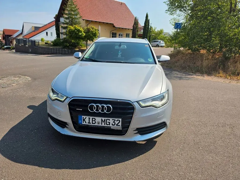 Gebraucht Audi A6 204 PS (150 kW) 2013 Silber Kombi