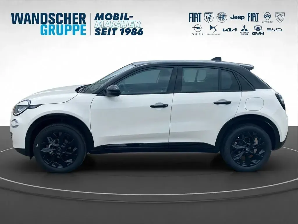 Neu Fiat 600 Street 101 PS (74 kW) 2026 Schwarz SUV