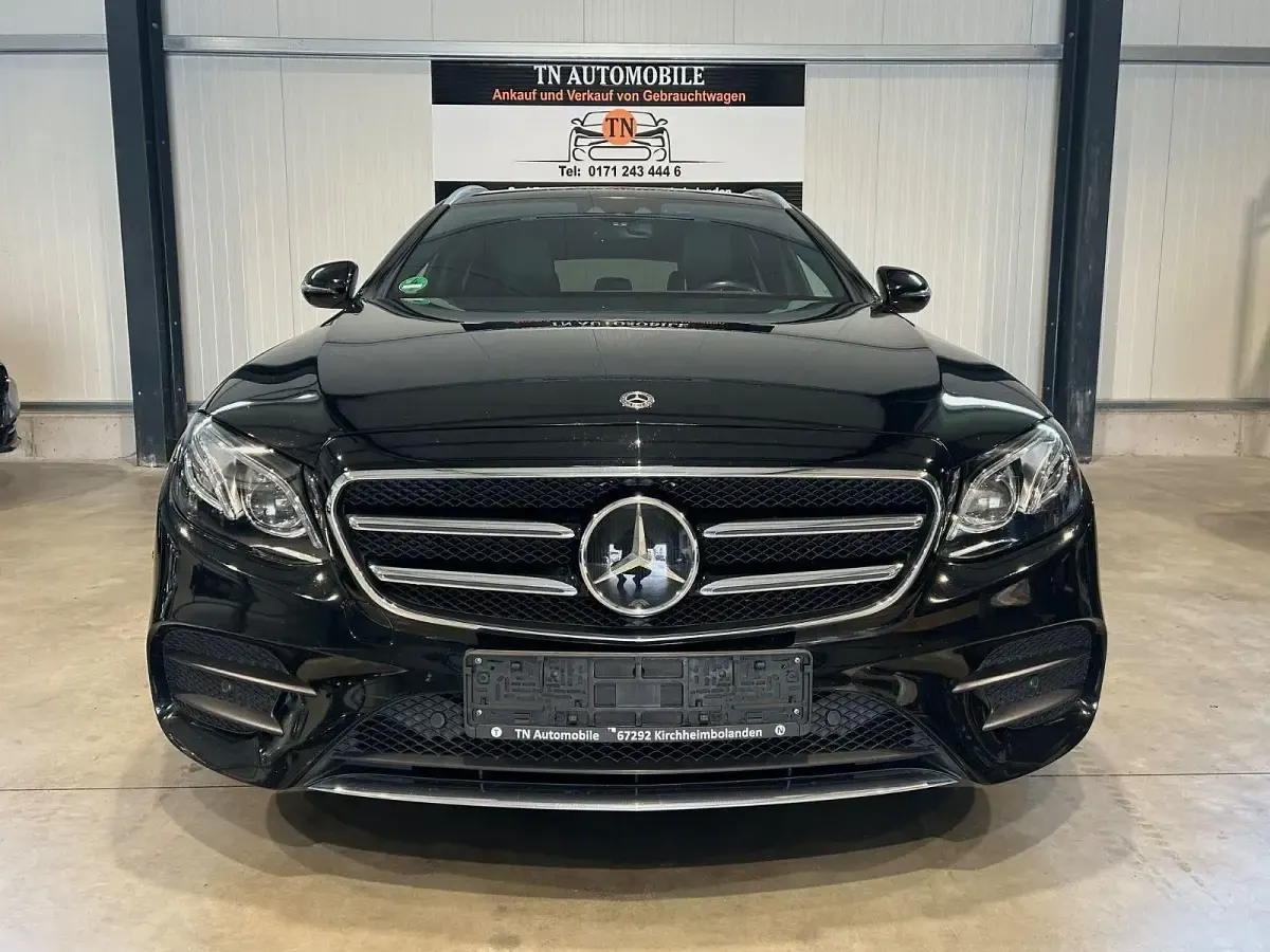 Gebraucht Mercedes E300 AMG line 245 PS (180 kW) 2020 Schwarz Kombi