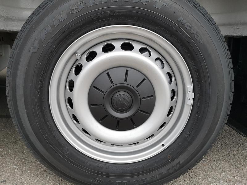 Neu VW Crafter 140 PS (102 kW) 2025 Indiumgrau metallic Van