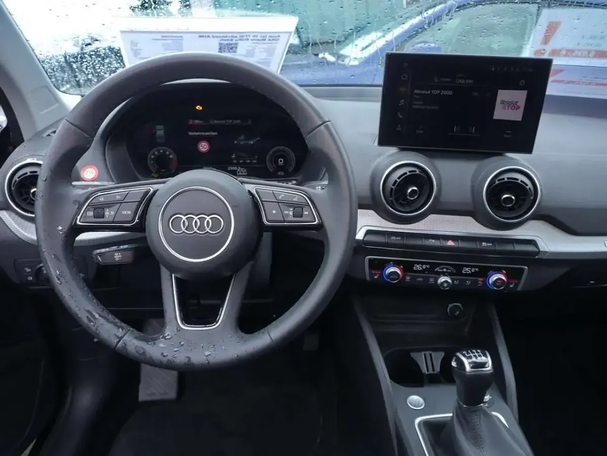 Gebraucht Audi Q2 Advanced 116 PS (85 kW) 2025 Mythosschwarz metallic SUV
