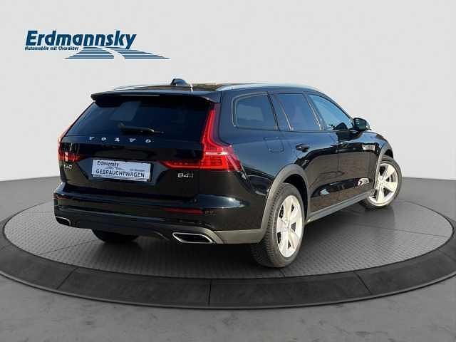Gebraucht Volvo V60 CC 145 PS (106 kW) 2022 Kombi