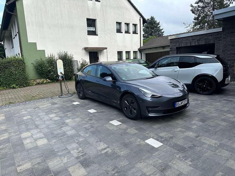 Gebraucht 2021 Tesla Model 3 RWD Limousine | 21.900 € (Superpreis) - Bild 1/4