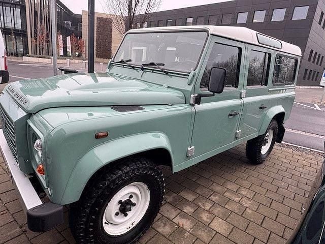 Gebraucht Land Rover Defender 122 PS (89 kW) 2013 Grün Kombi