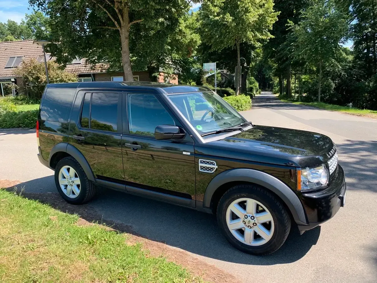 Gebraucht Land Rover Discovery 210 PS (154 kW) 2013 Schwarz SUV