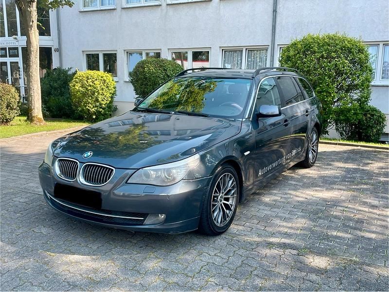 Grau Gebraucht 2008 BMW 530 Sport Line Kombi | 2.650 € (Superpreis) - Bild 1/4