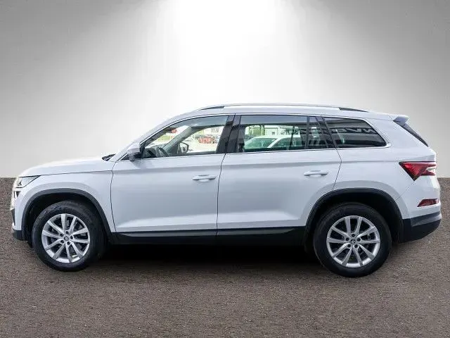 Gebraucht Skoda Kodiaq Style 200 PS (147 kW) 2024 Moonweiss metallic SUV