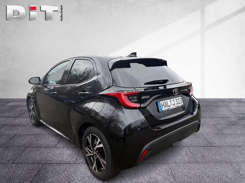 Gebraucht Toyota Yaris Hybrid 116 PS (85 kW) 2025 Mysticschwarz mica Kleinwagen