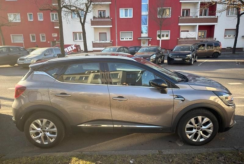 Second-hand Renault Captur 131 CP (96 kW) 2020 Gri SUV