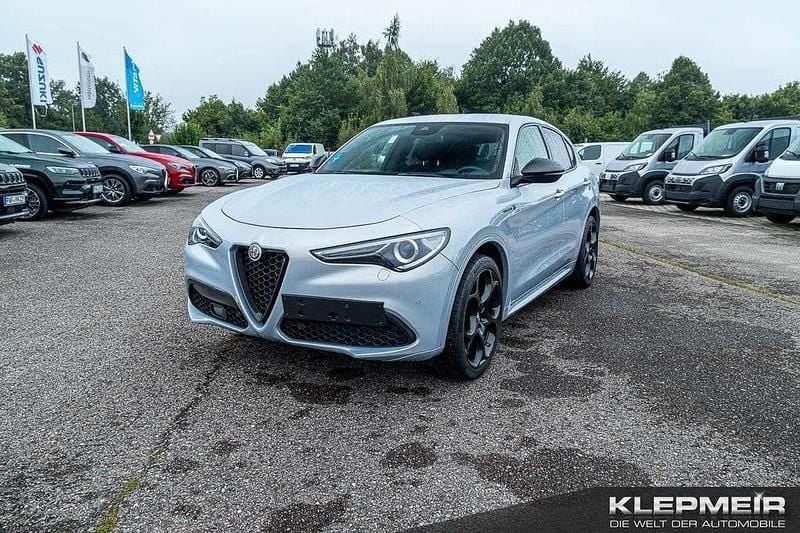 Perla lunare, metallic Gebraucht 2021 Alfa Romeo Stelvio Ti SUV | 31.990 € (Teuer) - Bild 1/4