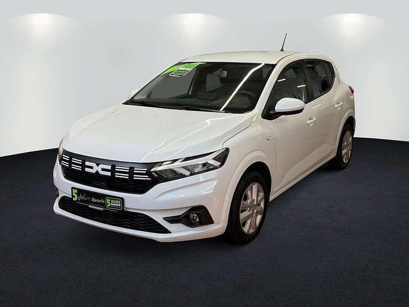 Gebraucht Dacia Sandero Expression 91 PS (66 kW) 2023 Gletscherweiss Limousine