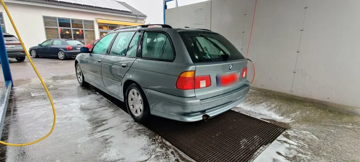 Second-hand BMW 525 192 CP (141 kW) 2003 Verde Break