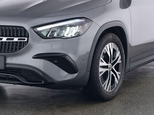Gebraucht Mercedes GLA220 Advanced 190 PS (139 kW) 2024 Grau SUV