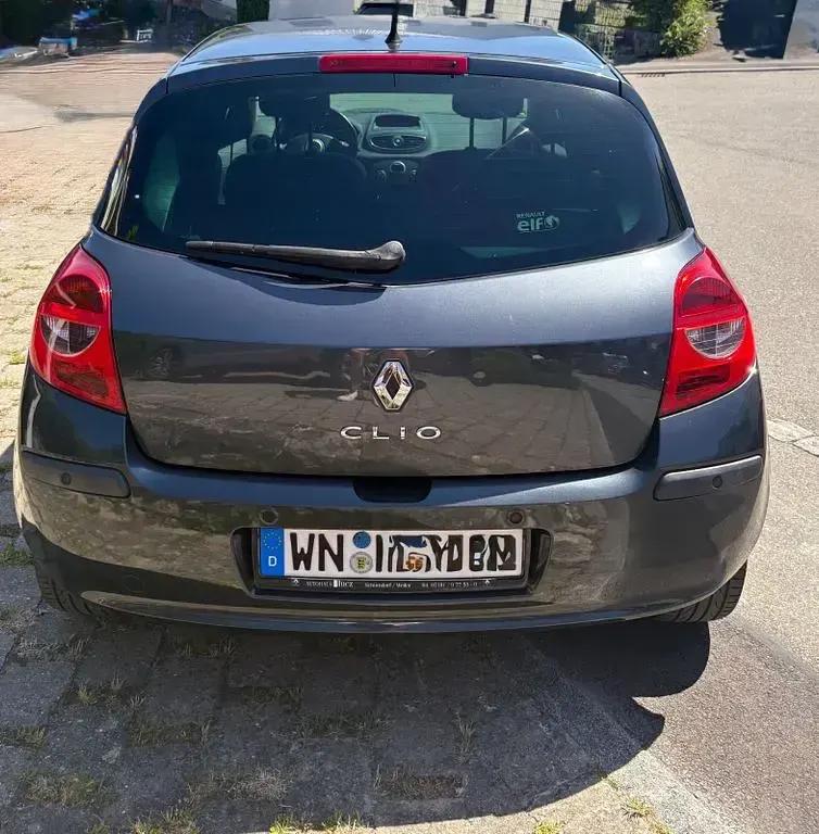 Gebraucht Renault Clio II Exception 101 PS (74 kW) 2007 Schwarz Limousine