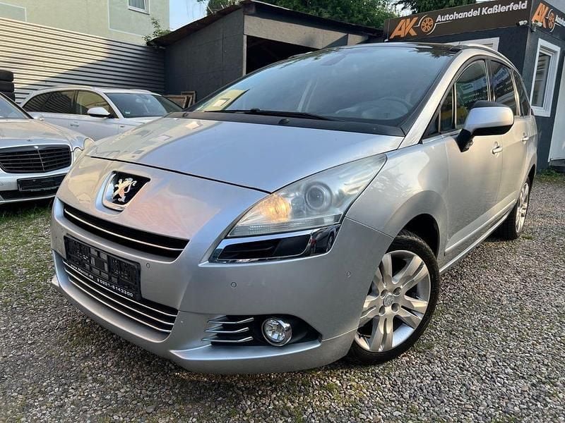 Gebraucht Peugeot 5008 Platinum 156 PS (114 kW) 2010 Grau Van / Kleinbus
