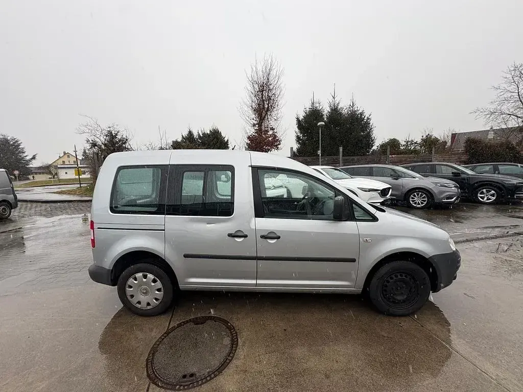 Gebraucht VW Caddy Life 80 PS (58 kW) 2009 Silber Van / Kleinbus