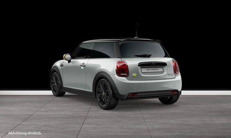 Gebraucht Mini Cooper SE 135 kW (184 PS) 2022 Weiß Kleinwagen
