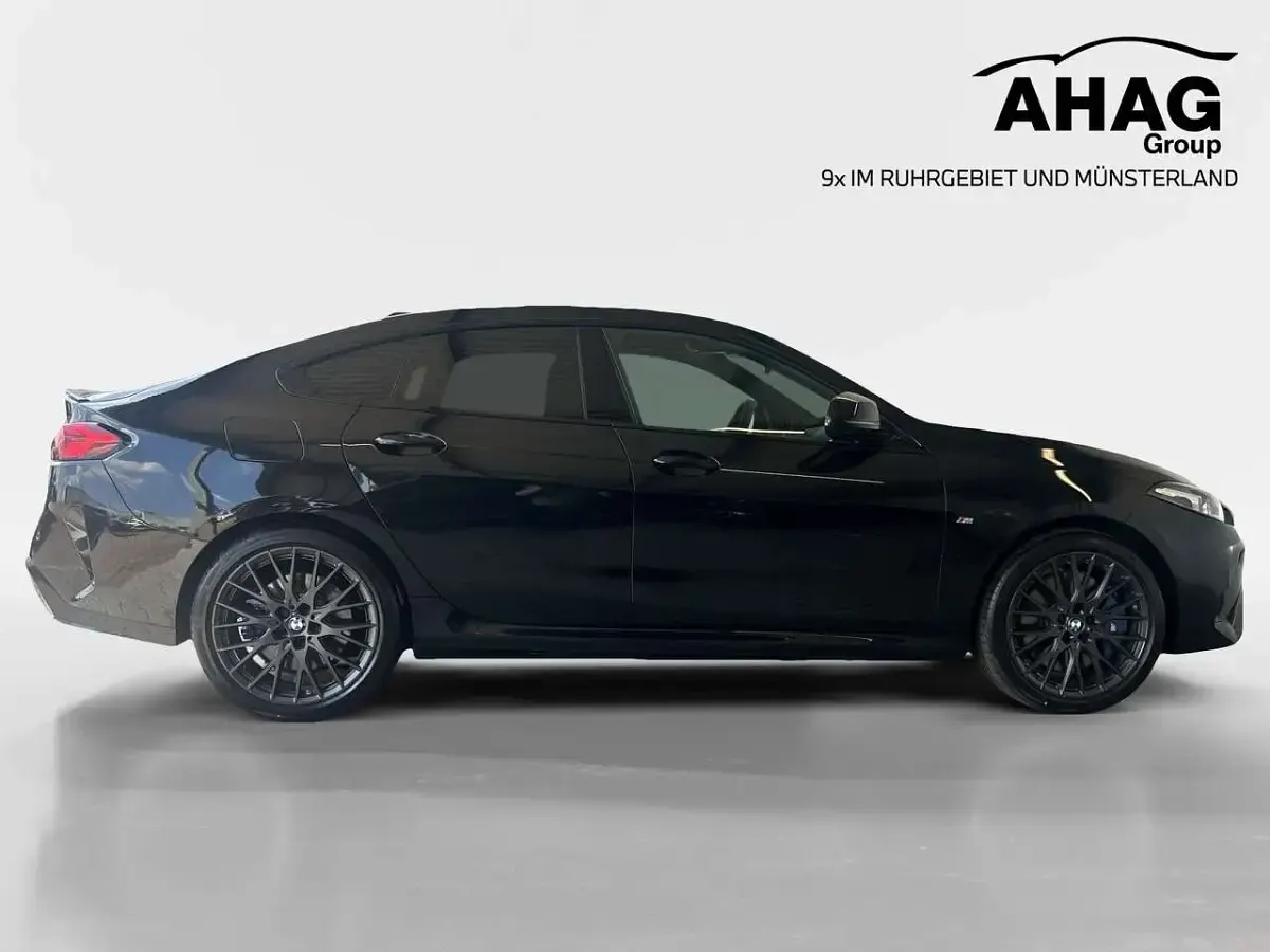 Gebraucht BMW M235 Shadowline 300 PS (220 kW) 2025 Schwarz Coupé