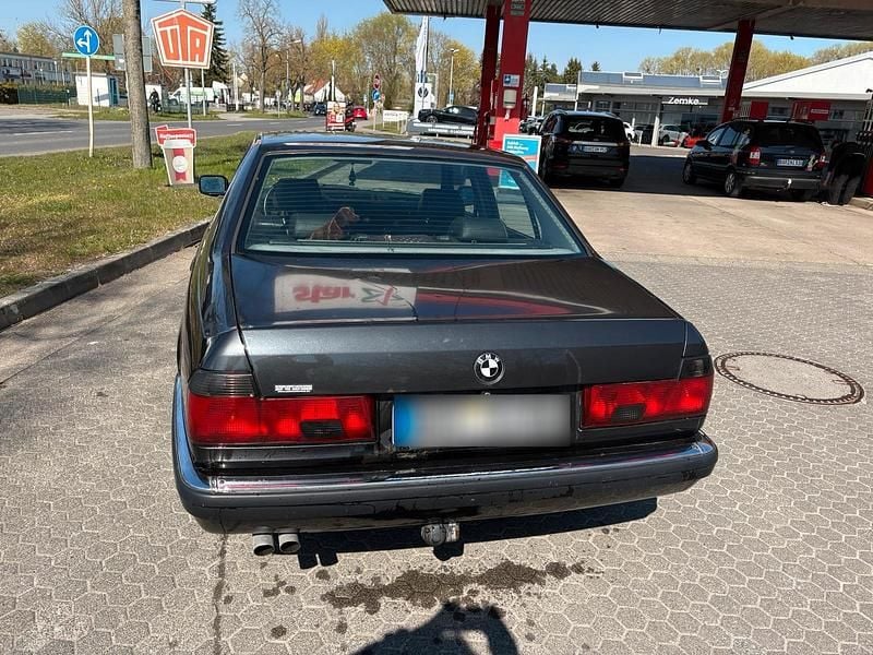 Gebraucht BMW 730 188 PS (138 kW) 1990 Schwarz Limousine