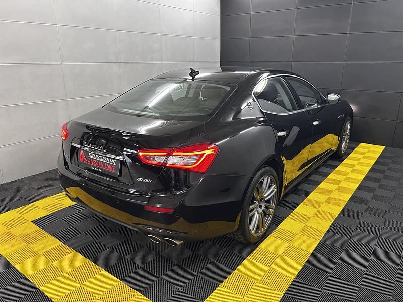 Gebraucht Maserati Ghibli 411 PS (302 kW) 2017 Schwarz Limousine