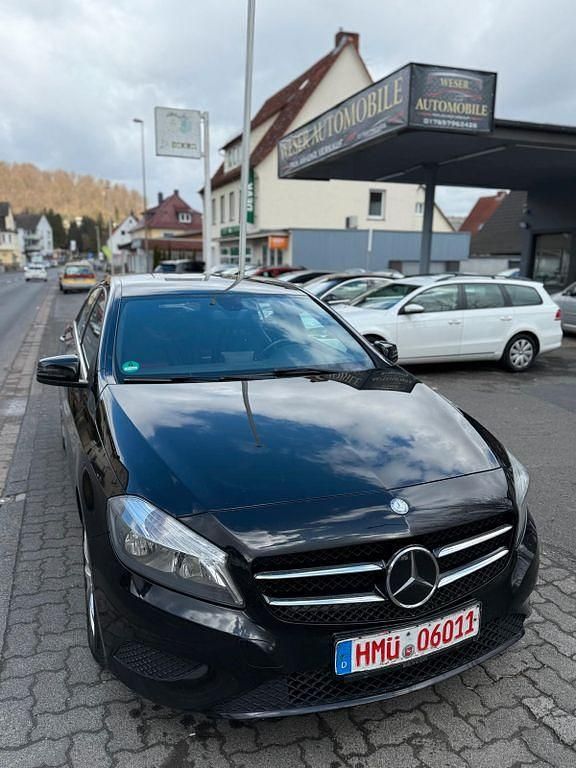 Gebraucht Mercedes A180 122 PS (89 kW) 2014 Limousine