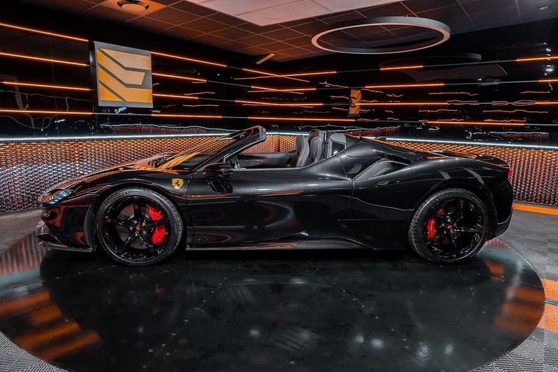 Gebraucht Ferrari SF90 999 PS (734 kW) 2022 Schwarz Cabrio