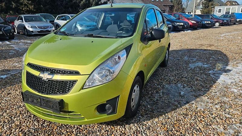 Second-hand Chevrolet Spark 68 CP (50 kW) 2011 Verde Hatchback
