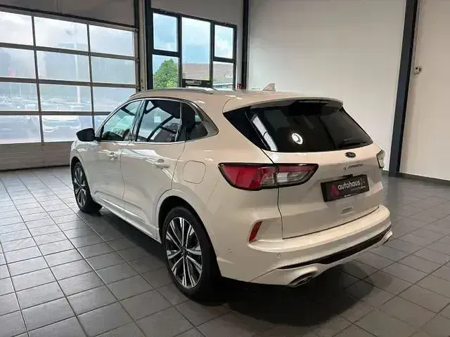 Gebraucht Ford Kuga Vignale 190 PS (139 kW) 2022 Weiß SUV