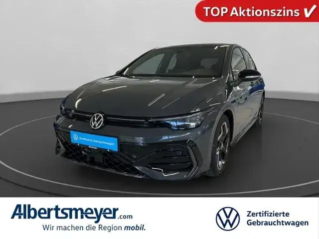 Grau Gebraucht 2024 VW Golf VIII R-line Limousine | 33.429 € (Fairer Preis) - Bild 1/4