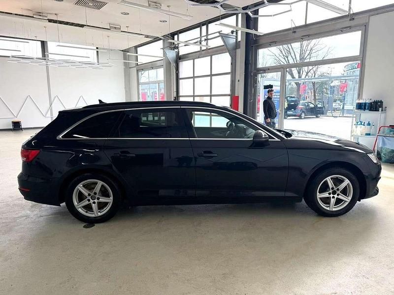 Usata Audi A4 150 CV (110 kW) 2017 Blu Station wagon