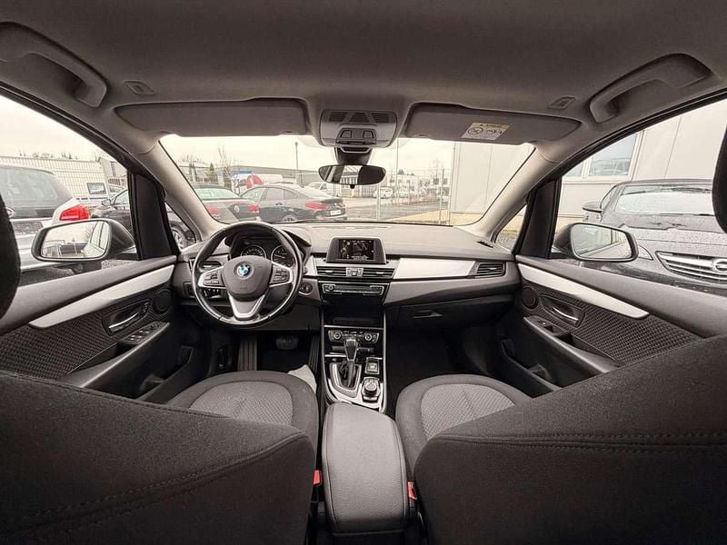 Gebraucht BMW 218 136 PS (100 kW) 2016 Mineralgrau metallic Van / Kleinbus