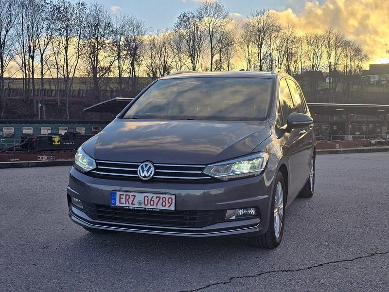 Brugt VW Touran Highline 150 HK (110 kW) 2017 Grå MPV