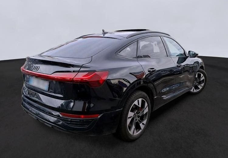 Second-hand Audi Q8 Sportback e-tron Performance 300 kW (408 CP) 2023 Negru SUV