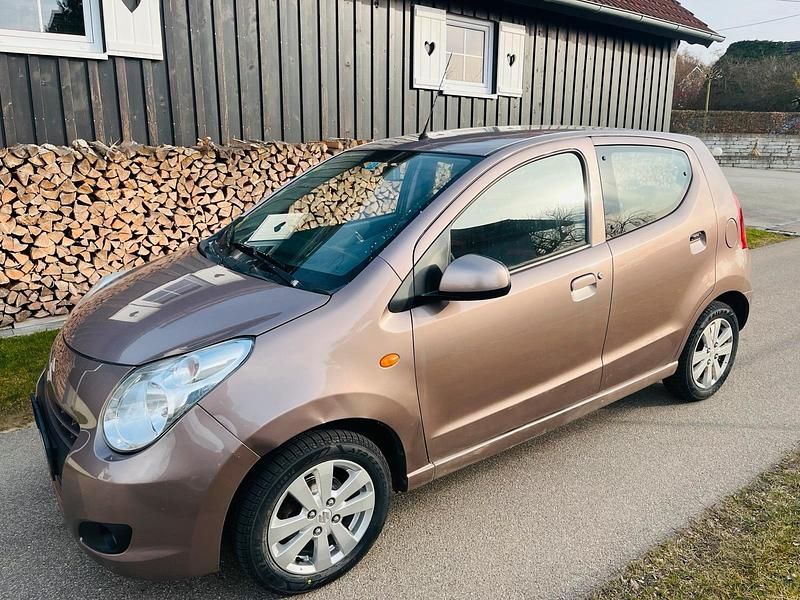 Gebraucht Suzuki Alto 68 PS (50 kW) 2009 Braun Kleinwagen