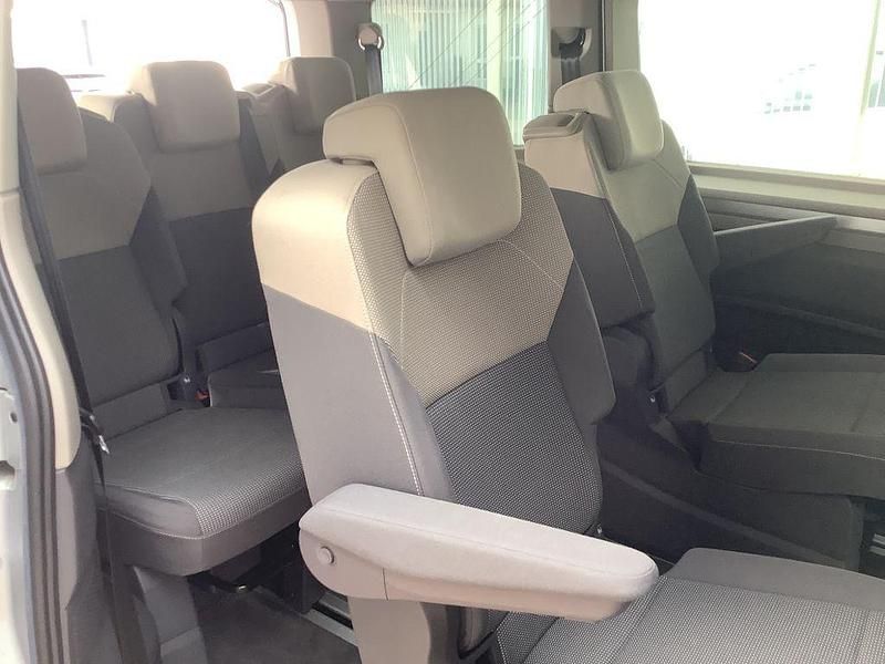 Gebraucht VW Multivan 150 PS (110 kW) 2022 Silber Van