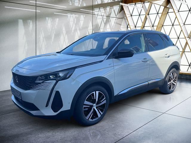 Weiß Gebraucht 2022 Peugeot 3008 GT SUV | 31.890 € (Teuer) - Bild 1/4