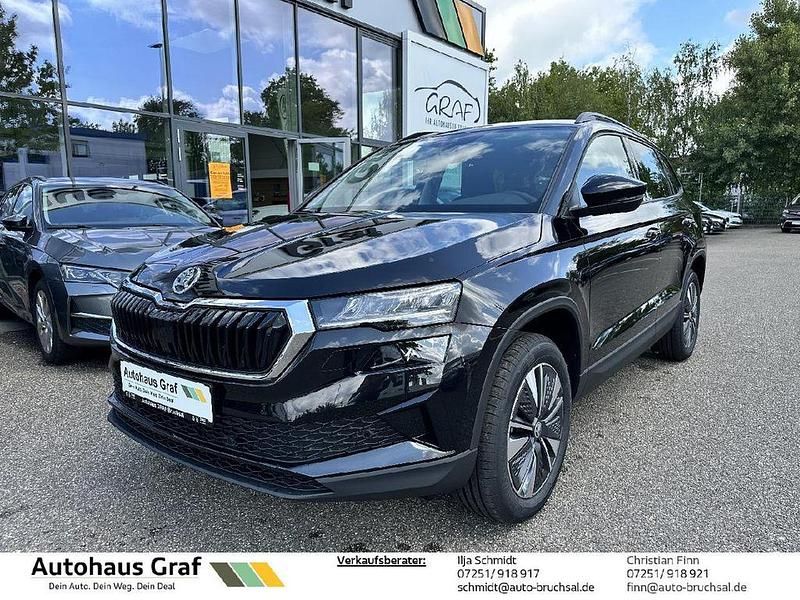 Blackmagic perleffekt Gebraucht 2025 Skoda Karoq Selection SUV | 34.990 € (Fairer Preis) - Bild 1/4