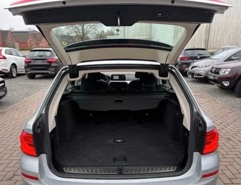 Gebraucht BMW 520 190 PS (139 kW) 2019 Silber Kombi