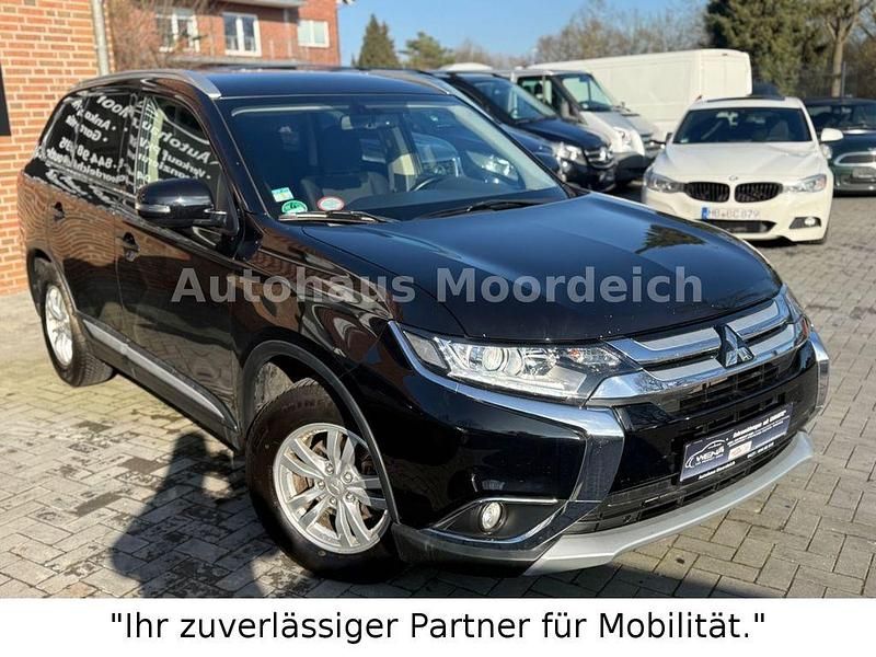 Gebraucht Mitsubishi Outlander Plus 150 PS (110 kW) 2015 Schwarz SUV