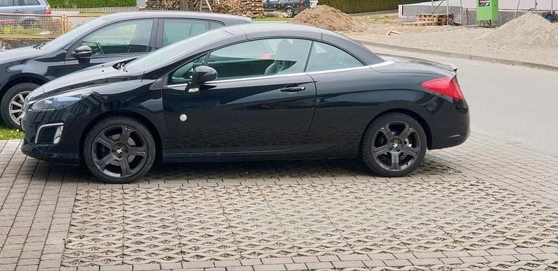 Gebraucht Peugeot 308 CC 150 PS (110 kW) 2013 Schwarz Cabrio