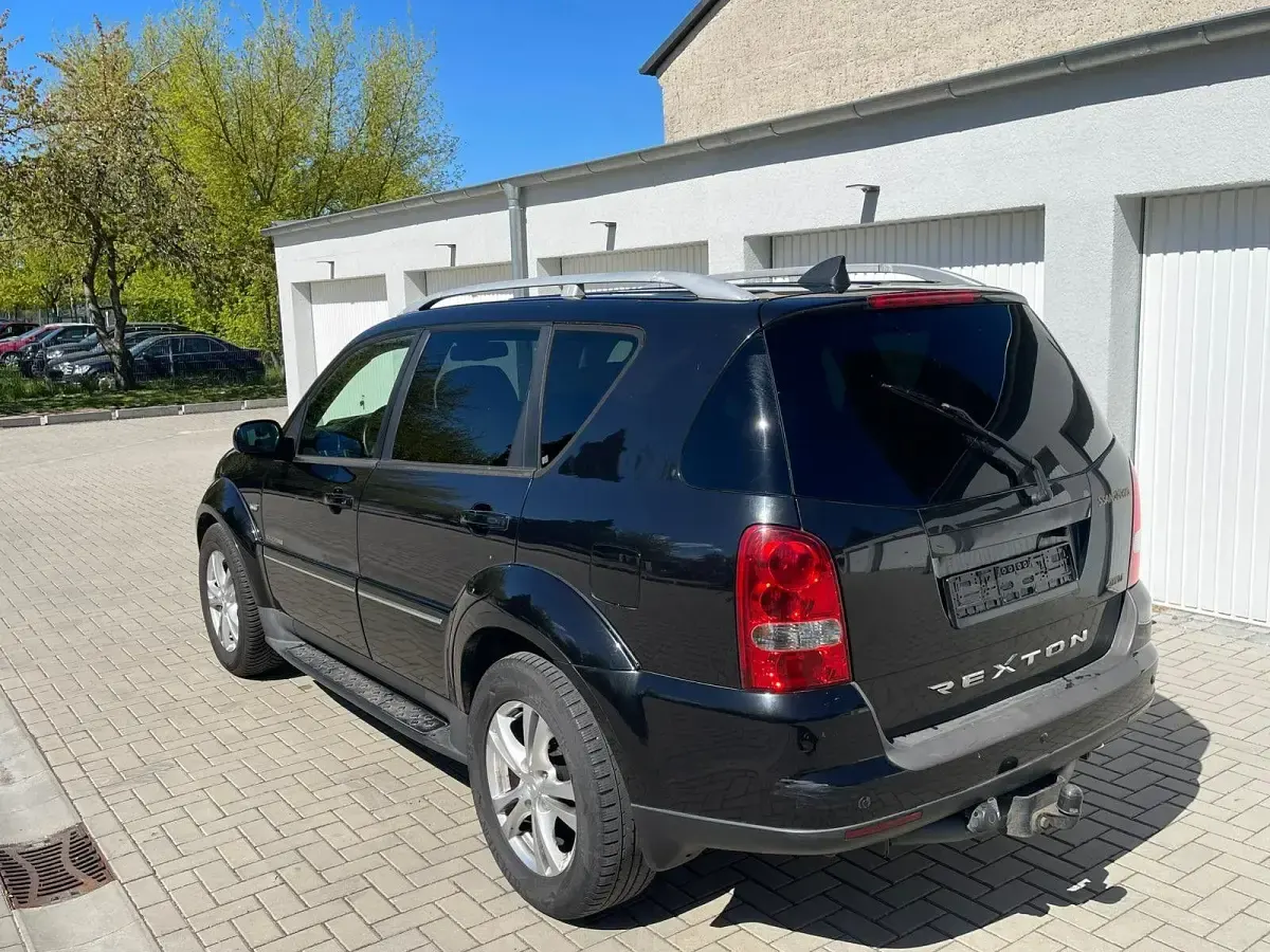 Usata SsangYong Rexton 179 CV (131 kW) 2012 Nero SUV