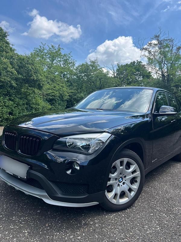 Gebraucht BMW X1 143 PS (105 kW) 2015 Schwarz SUV