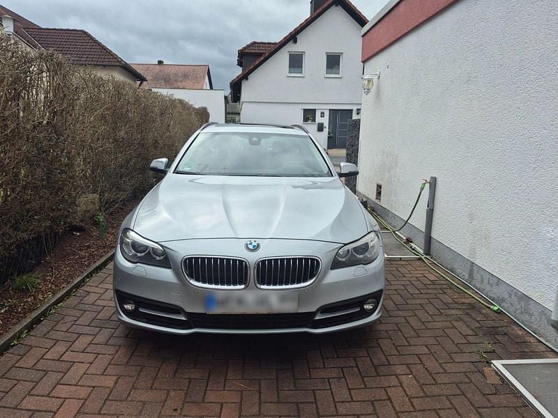 Gebraucht BMW 525 218 PS (160 kW) 2014 Grau Kombi