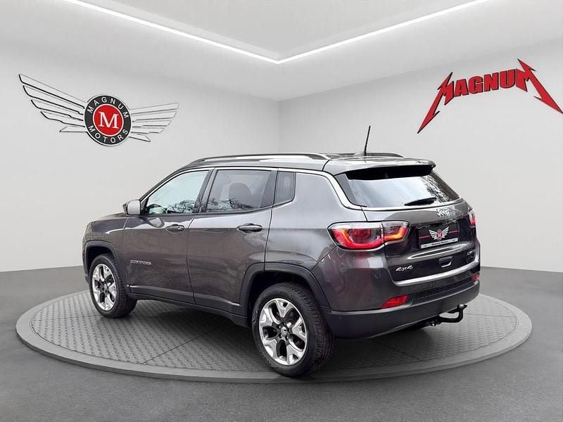 Gebraucht Jeep Compass Limited 170 PS (125 kW) 2019 Granite crystal SUV